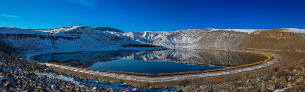 Narlıgöl’ün Kalbinde – Krater Gölünde Sessiz Bir An